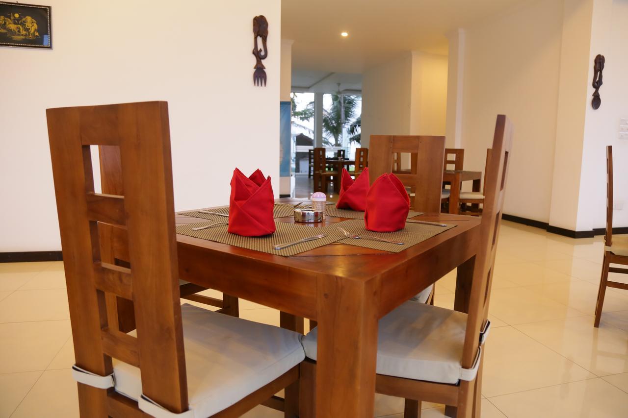 Lochana Beach Hotel Ettukala 외부 사진