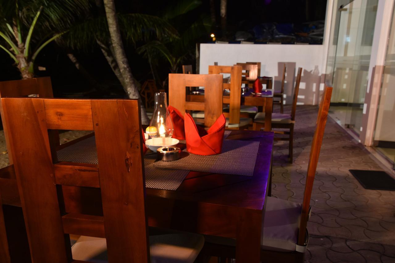 Lochana Beach Hotel Ettukala 외부 사진